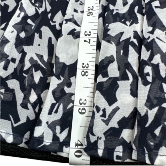 HALOGEN Sleeveless Dress in Navy Blue, White & Very Light Pink, Lined, Size 8P. - Picture 10 of 10